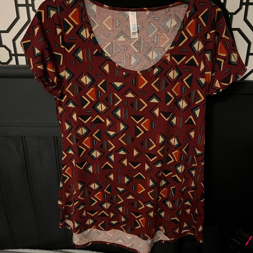 Lularoe classic Tee